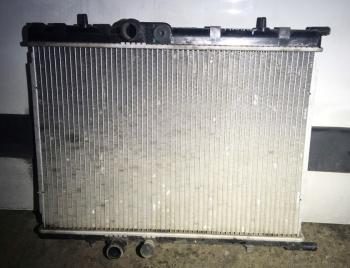 Радиатор двигателя МКПП Citroen Xsara 1997-2005 1330F4